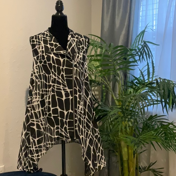 Chico’s zip front Tunic Blouse - Picture 1 of 6